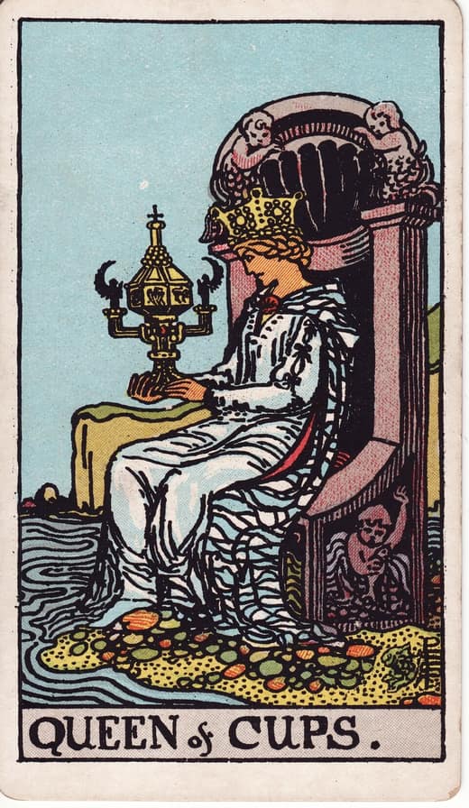 컵 여왕 (Queen of Cups)